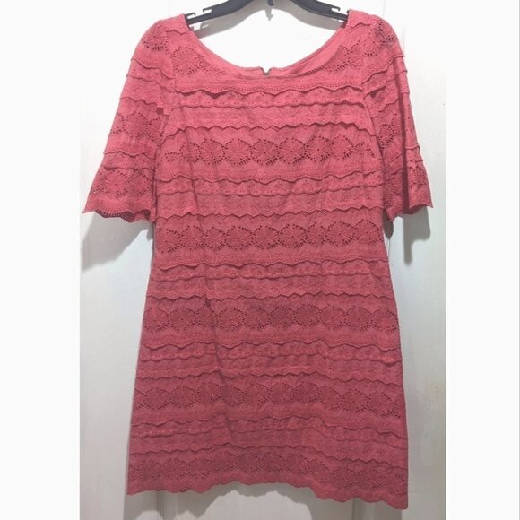 ANTHROPOLOGIE Moulinette Soeurs | Dazzling Lights Lace Shift Dress in Dark Coral - Picture 2 of 8